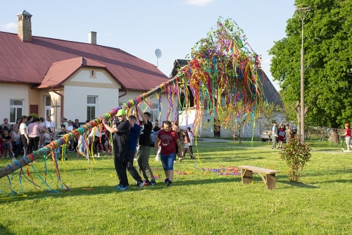 Stavanie mája 2025